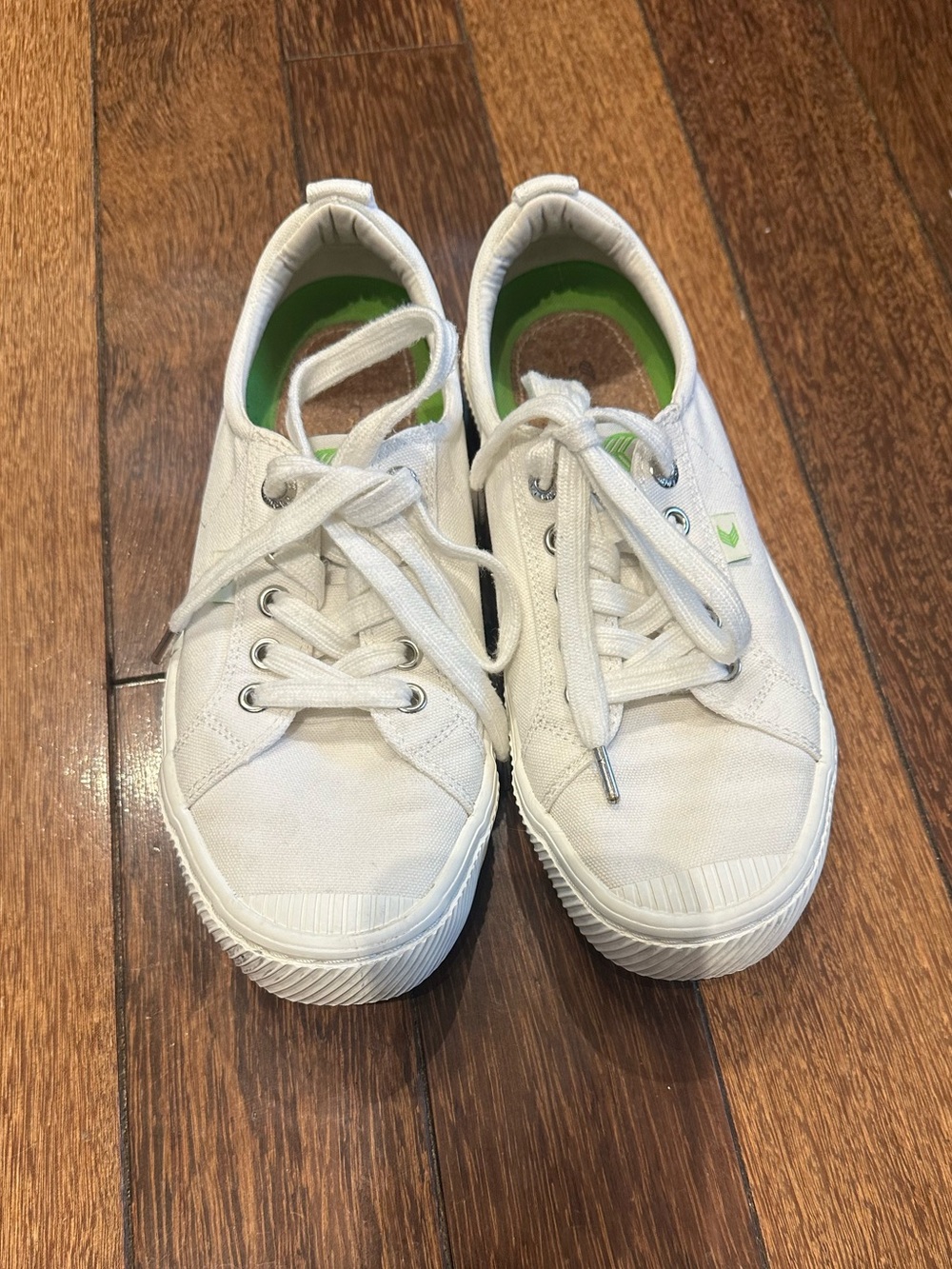 Cariuma Canvas Sneakers, 8